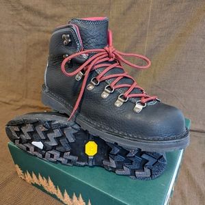 Danner Mountain Pass, M9.5, Black